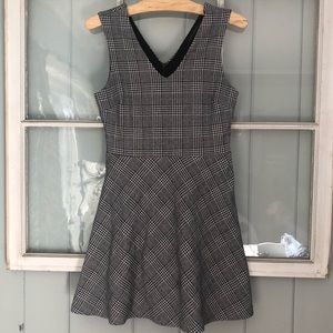 Banana Republic Houndstooth Dress Jumper 4